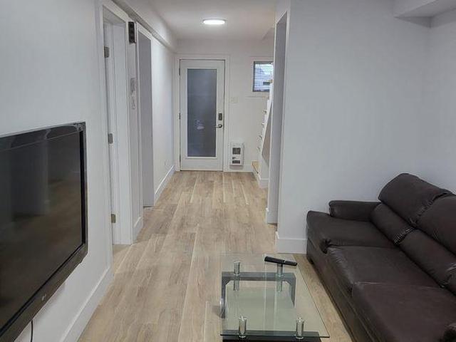 Room for rent in St. Leonard's, Quebec