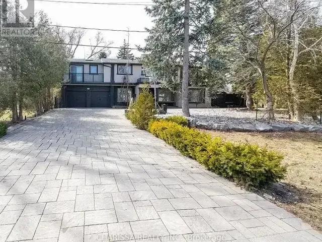 Townhouse for rent in Oakville