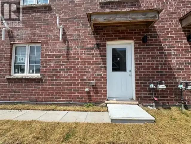 Townhouse for rent in Niagara, Ontario