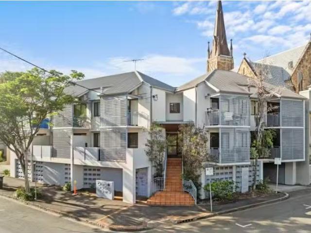 Apartment for rent in Toombul, Queensland