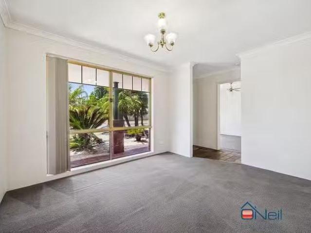 House for rent in Seville Grove, Western Australia
