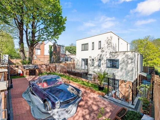 House for rent in Camden Town, Brondesbury