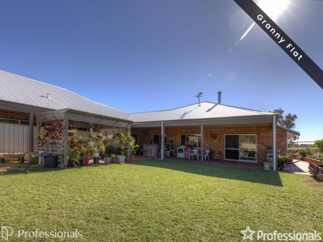 House for sale in Lower Chittering, Shire Of Chittering