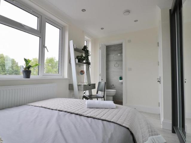Room for rent in London Borough of Ealing, Greater London