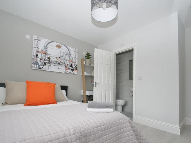 Room for rent in London Borough of Ealing, Greater London