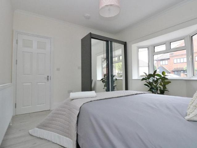 Room for rent in London Borough of Ealing, Greater London