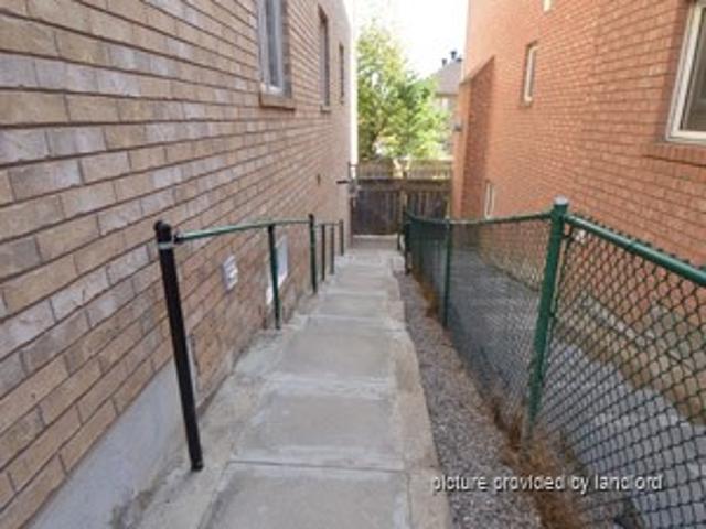 Apartment for rent in Richmond Hill, Ontario