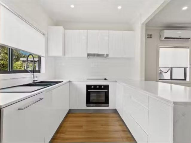House for rent in Wollongong West, New South Wales