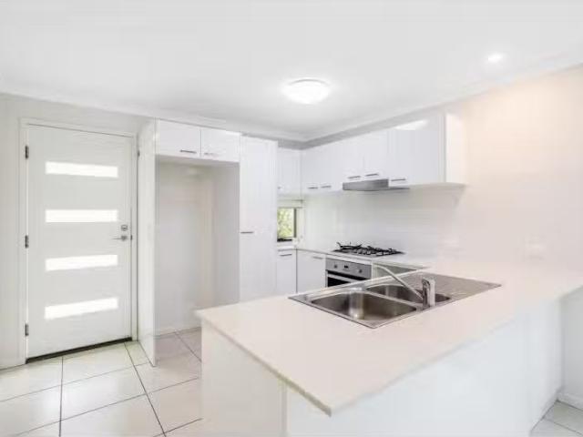 Condo for rent in Toombul, Queensland