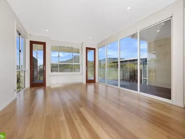 Condo for rent in Wollongong West, New South Wales