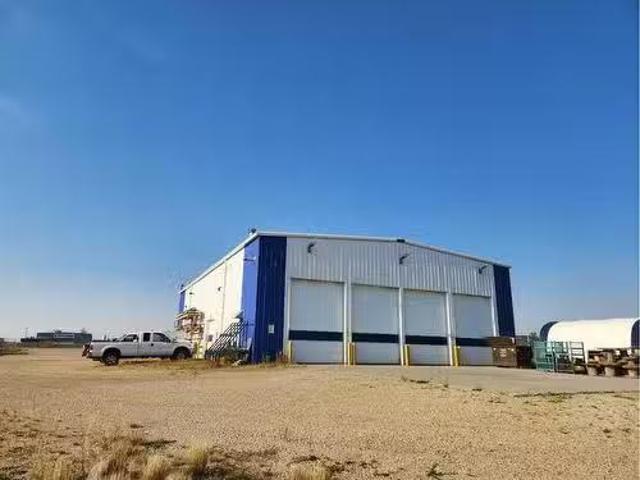 House for rent in Woking, Alberta