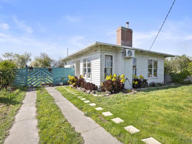 House for sale in Wendouree West, Ballarat