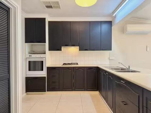 House for rent in Ardross, Western Australia