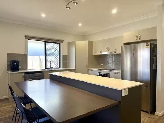 House for rent in Burdell, Queensland