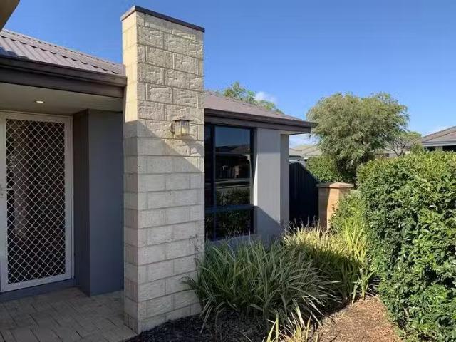 House for rent in Banksia Grove, Western Australia