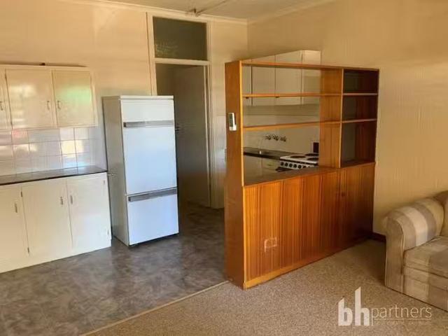 House for rent in Wollongong West, New South Wales