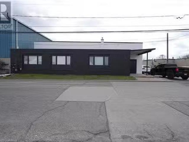 House for rent in Ancaster, Ontario