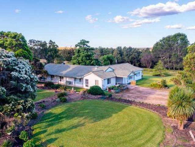 House for sale in Broke, Singleton Council