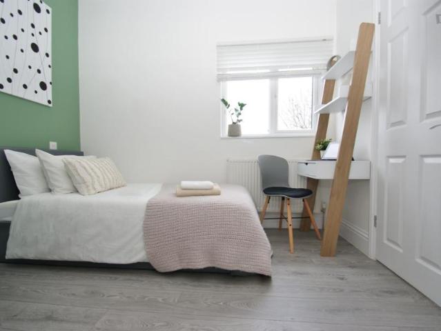 Room for rent in London Borough of Ealing, Greater London