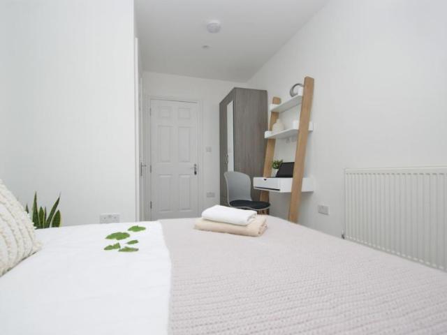 Room for rent in London Borough of Ealing, Greater London