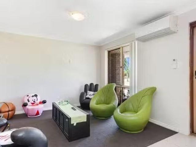 House for rent in Seville Grove, Western Australia