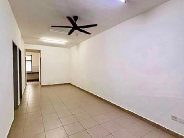 Townhouse for rent in Tebrau, Johor