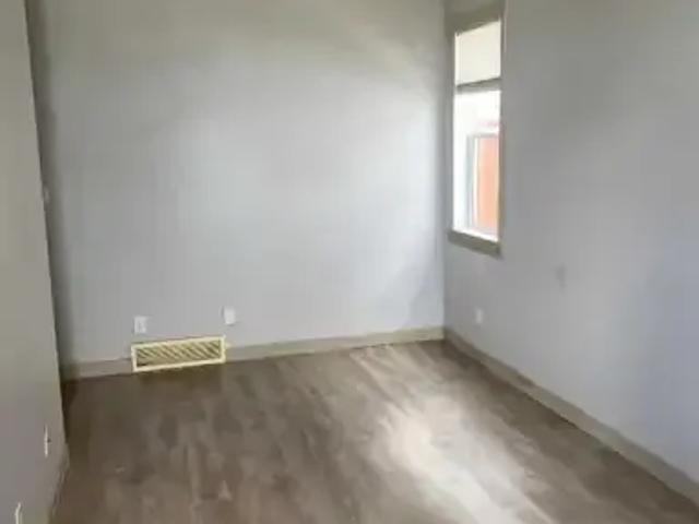 Apartment for rent in Coalhurst, Alberta
