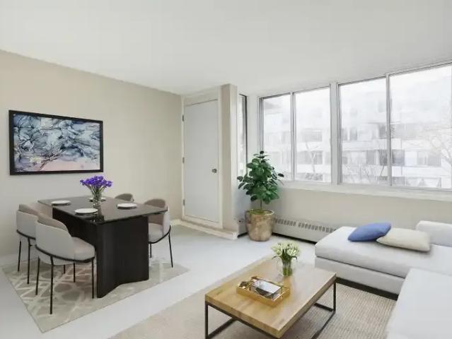 Apartment for rent in Dollard-des-ormeaux, Quebec