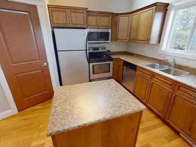 Apartment for rent in Hill District, Town of Hinton