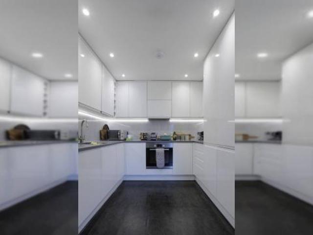 Apartment for rent in Lyons, Greater London
