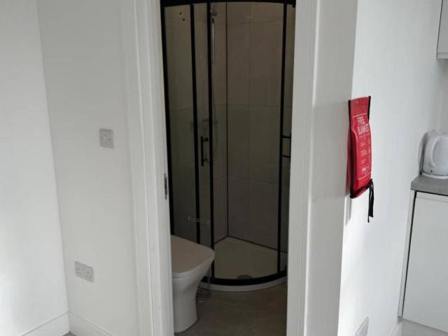 Apartment for rent in Lyons, Greater London
