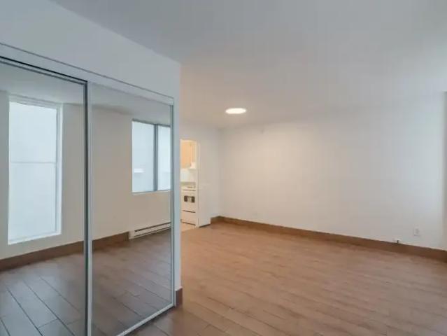 Apartment for rent in St. Leonard's, Quebec