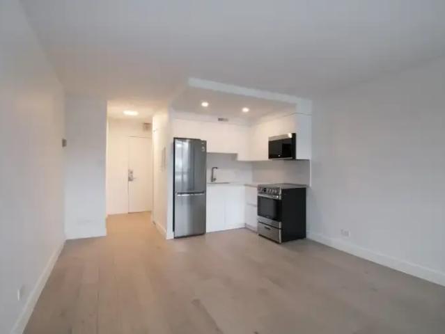 Apartment for rent in St. Leonard's, Quebec