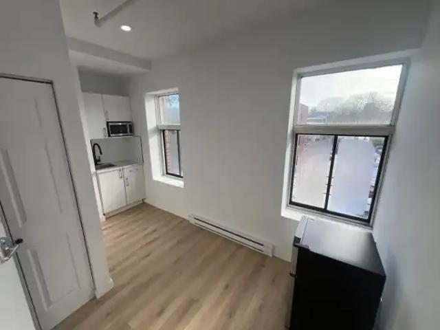 Apartment for rent in St. Leonard's, Quebec