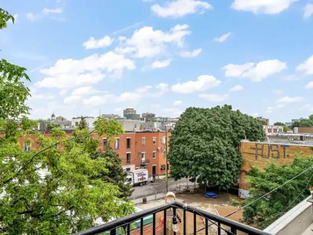 Apartment for rent in St. Leonard's, Quebec