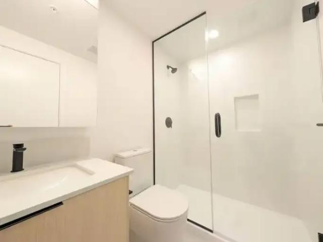Apartment for rent in Surrey, British Columbia