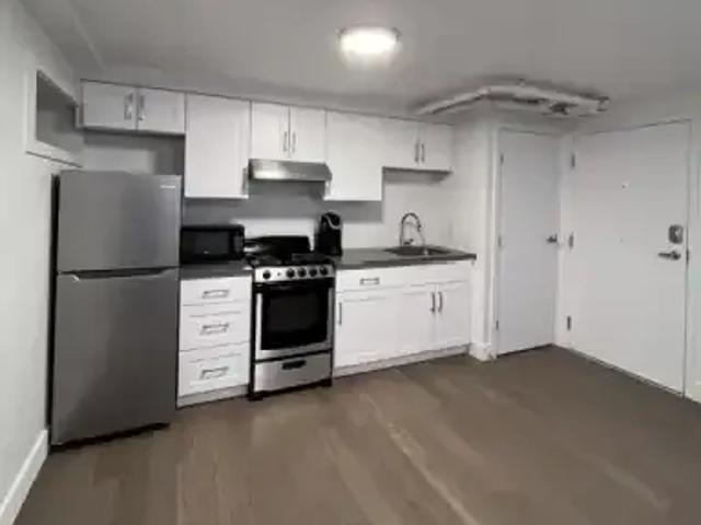 Apartment for rent in Vancouver, British Columbia