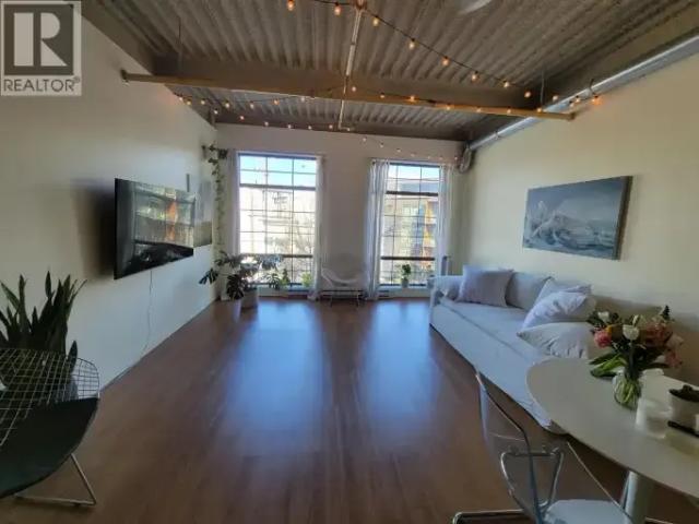 Apartment for rent in Mount Pleasant, Vancouver