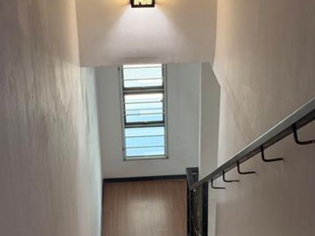 Terraced House for rent in Long Miri
