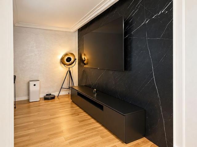 Apartament închirieri în Zodiac, Voluntari