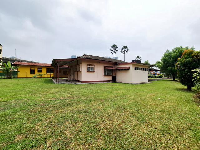 Bungalow for rent in Petaling Jaya, Petaling
