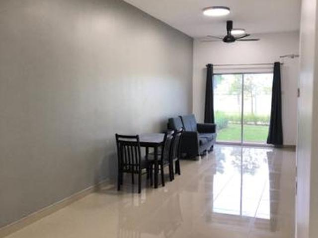 Townhouse for rent in Tanjong Sepat, Selangor
