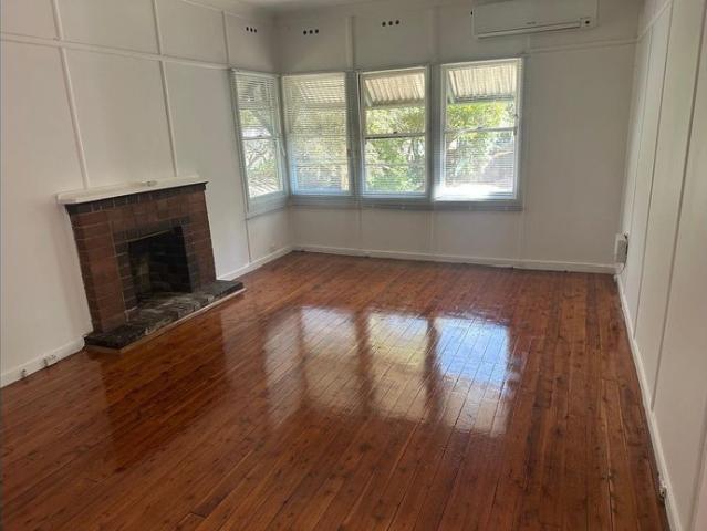 House for rent in Seven Hills, Sydney