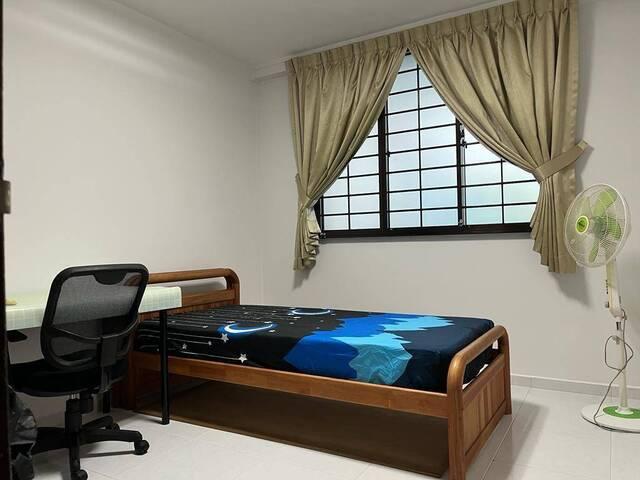 Room for rent in Bukit Batok, 05 South West