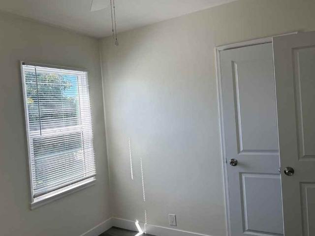 Apartment for rent in Canoga Park, California