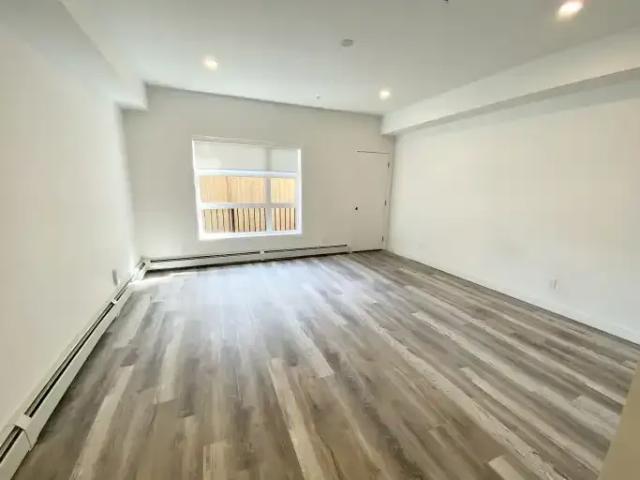 Condo for rent in Wedgewood, Alberta