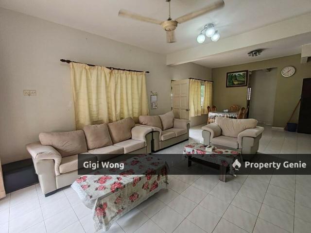 Terraced House for rent in Malaka