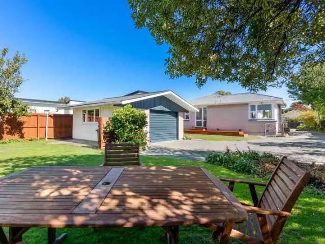 House for rent in Chaslands, Canterbury