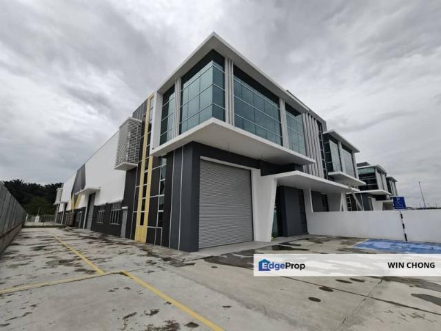Warehouse for rent in Ulu Tiram, Johor
