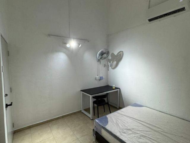Room for rent in Malaka